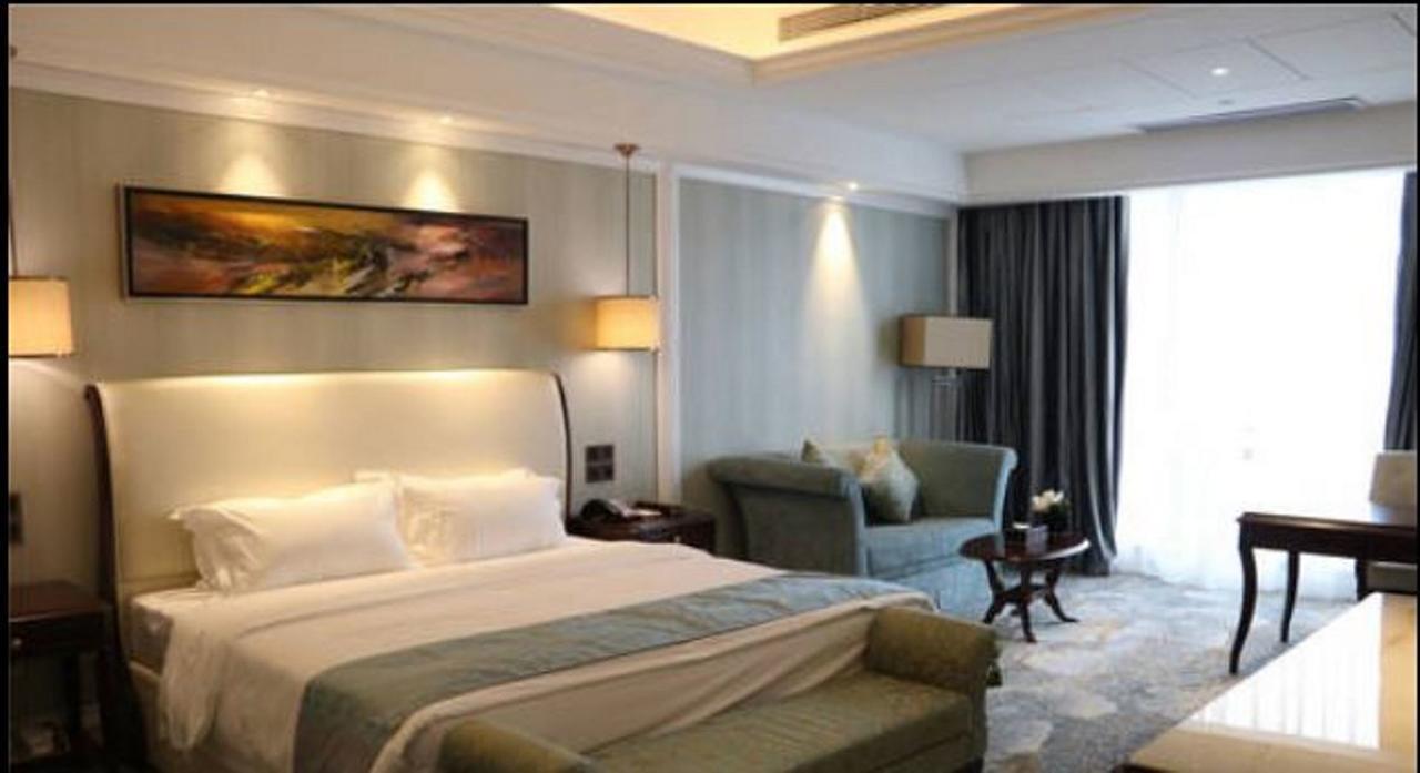 Jinqian Jiahua International Hotel Chishui  외부 사진